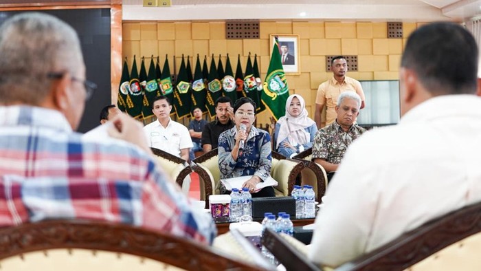 **Bidan Deli Serdang Klarifikasi Viral Pungli Kenaikan Pangkat, Farida Tarik Ucapan**