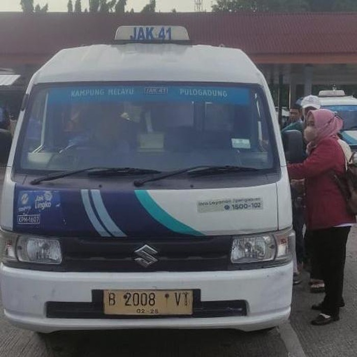 **Mikrotrans JAK 41 Kembali Beroperasi, Tapi Apa yang Sebenarnya Terjadi Saat Dihadang?**