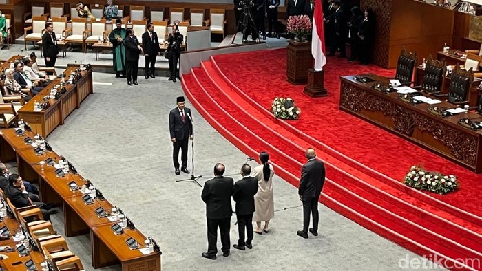 DPR RI Resmi Lantik Pengganti Gus Alam, Fauqi Hapidekso Siap Menyusul Jejak Almarhum