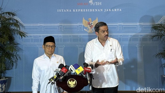 Menteri UMKM Ungkap Prabowo Beri Arahan Larangan Thrifting, Dorong Produk Lokal - Update 1