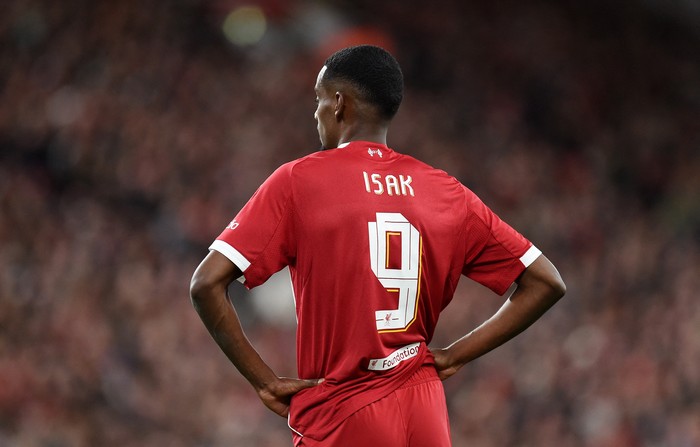Terisak-isak Isak: Tragedi Cedera Pemain Termahal Liverpool
