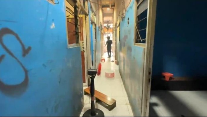 **Operasi BNN di Kampung Bahari: Grebek 18 Tersangka dari Kos Oranye hingga Lapak Narkoba**