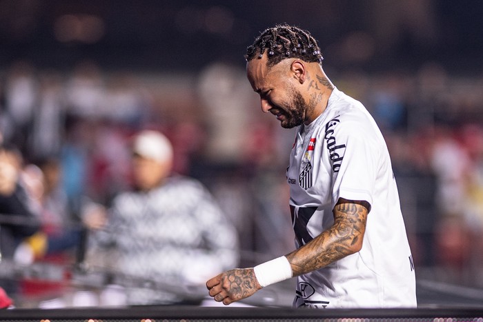 **Bukan Jalan Pulang yang Indah buat Neymar: Kembalinya ke Santos dan Perjuangan untuk Brasil**