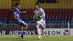 Kiper Selangor FC, Sikh Izhan, Menangis Karena Blunder yang Membuat Persib Bandung Menang 3-2 di AFC Champions League
