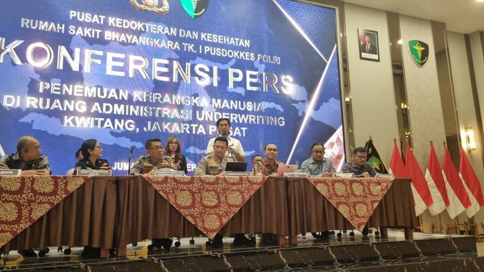 **Penemuan Jenazah Farhan-Reno, Polda Metro Tetapkan Prioritas bagi Keluarga**