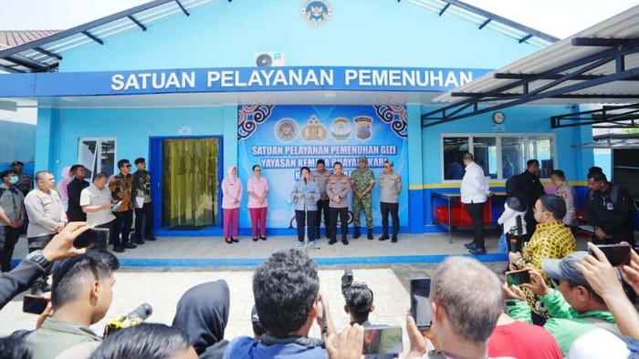 **Titiek Soeharto Puji SPPG Polri Jateng: Bahan Bakal Dari UMKM Lokal!**