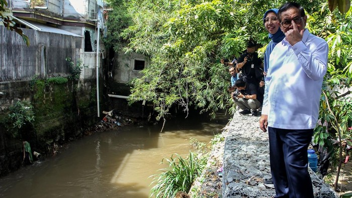 **Kali Krukut Akan Ditata Bertahap, Pembebasan Lahan Dimulai 2026: Gubernur DKI Respon Banjir Jaksel**