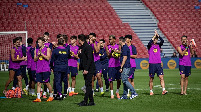 Barcelona Akhirnya Kembali ke Camp Nou... untuk Latihan, Apakah Ini Tanda Kebangkitan?