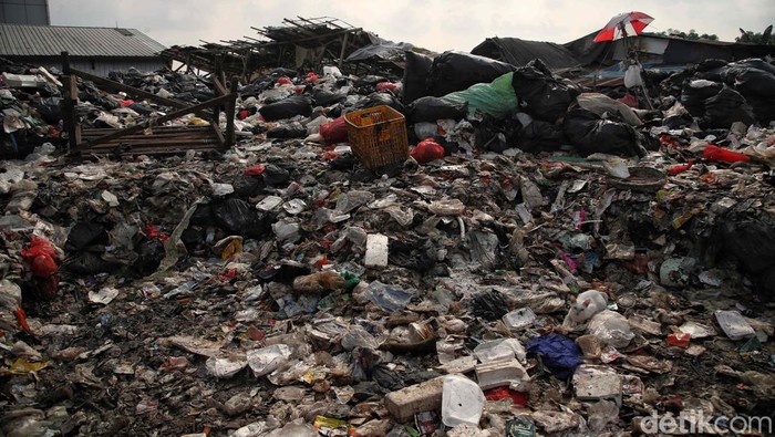 **9 TPS Liar di Jakbar Ditutup, Akan Diganti Taman dan Urban Farming**