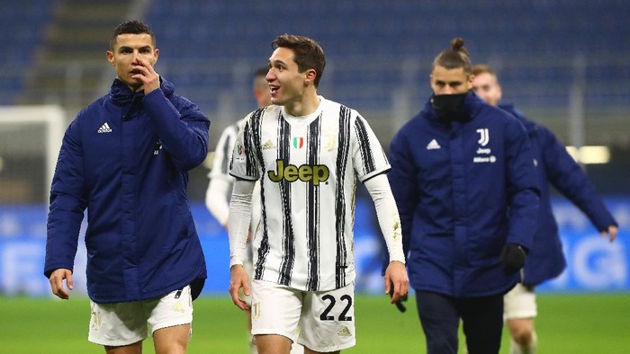 **Chiesa Pernah Main Bareng Ronaldo, tapi Akui Messi GOAT: Kisah Persahabatan di Juventus**