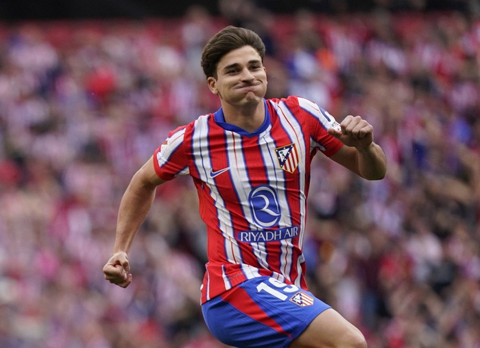 Julian Alvarez: Ditebar Isu Pindah ke Barca atau PSG, Begini Tanggapannya!