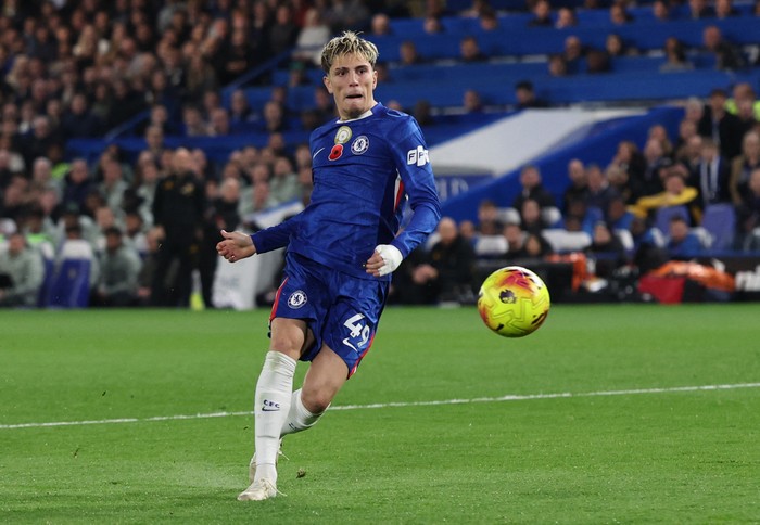 **Gol Ganda Garnacho Membuat Chelsea Terbang Tinggi!**