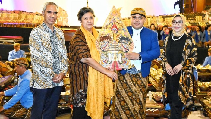 Waka MPR Sosialisasikan 4 Pilar Kebangsaan Lewat Wayang Kulit, Menarik Perhatian Muda