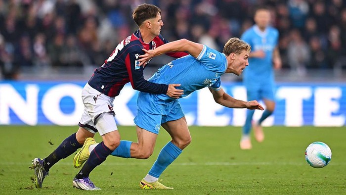 Bologna Vs Napoli: Juara Bertahan Tumbang di Renato Dall'Ara, Tragedi atau Turnamen?