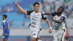 “Bikin Brace Sundulan, Eksel Runtukahu Sering Tonton Video Bepe: Revolusi Strategi Bola Terbaru!”