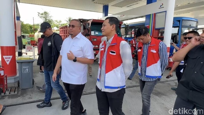 Andre Rosiade Sidak Solar di Sumbar, Pastikan Stok Aman atau Kacau?