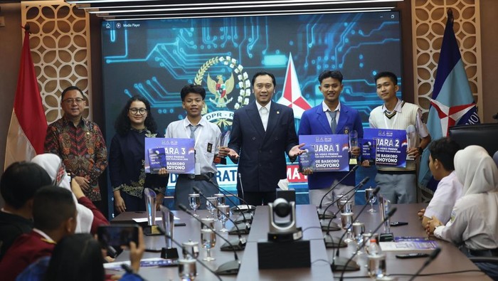 Ibas Ajak Generasi Muda Wujudkan Semangat Pahlawan Lewat Kreativitas di Hari Pahlawan