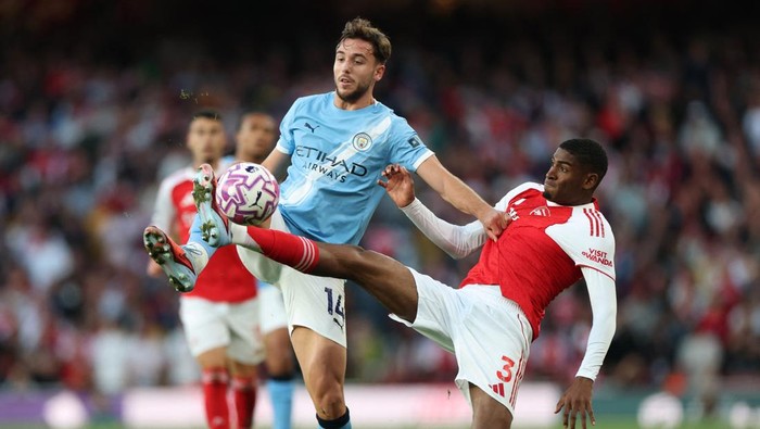 Rooney Yakin Arsenal Tetap Unggul di Liga Inggris vs Man City