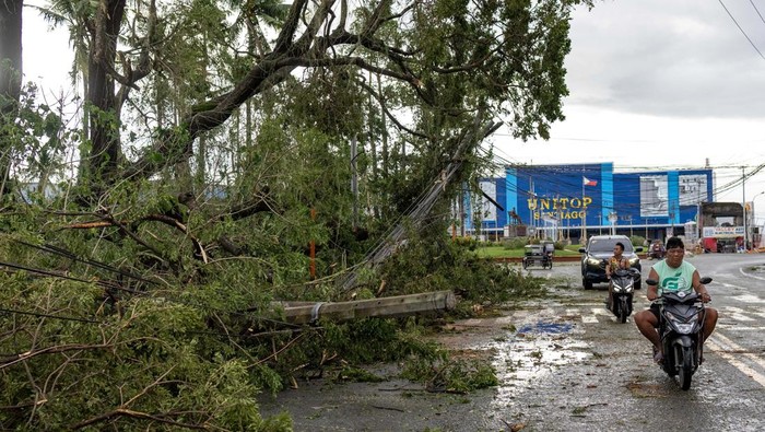 Filipina Diamuk Topan Fung-wong, 18 Orang Tewas - Update 1