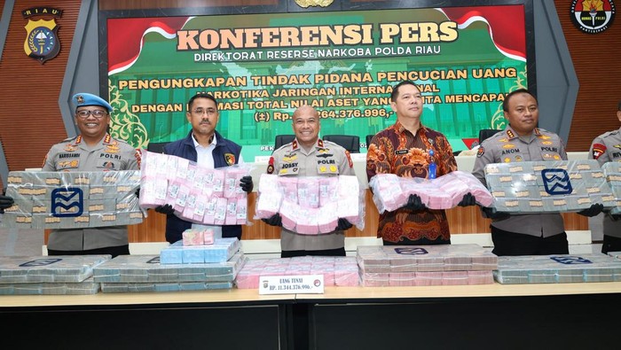 **Rekening Istri Bandar Narkoba Riau Tampung Uang Jutaan Pencucian Ratusan Miliar, Polda Riau Ungkap Transaksi Mengejutkan**