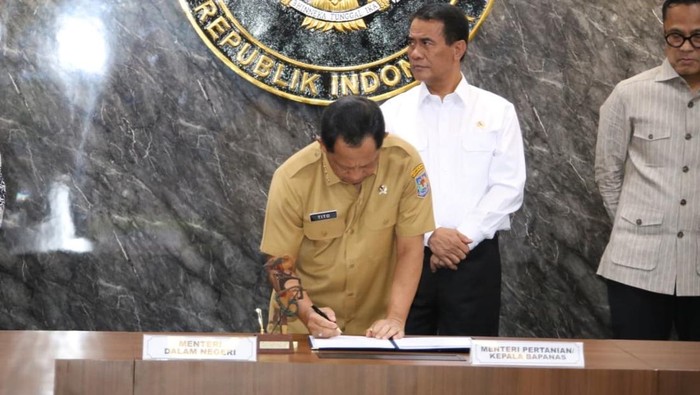 [Mendagri Teken SKB, Gugurkan Permasalahan Infrastruktur Pascapanen!]