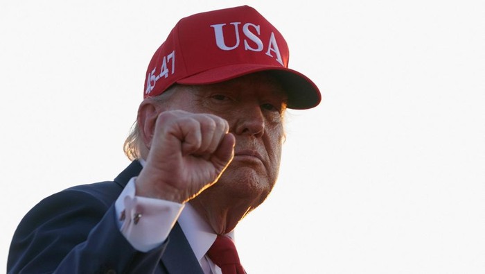 Trump Ancam Gugat BBC, Tuntut Rp 16,7 Triliun atas Dugaan Editan Keliru Dokumenter