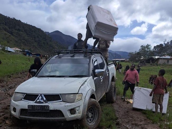 **Kemensos Kirim Bantuan Darurat bagi Korban Banjir dan Longsor di Nduga**