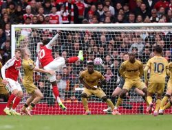 “EPL Geser Jadwal Arsenal demi Akomodasi Carabao Cup: Prioritas Uang atau Prestasi?”