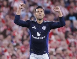 Casemiro Siap Rela Turunkan Gaji demi Bertahan di MU?