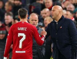 **Dear Liverpool, Belanja Besar Memang Selalu Berisiko: Perjuangan The Reds di Papan Bawah**