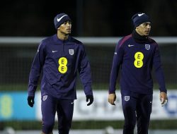 **Silakan Bersaing, Bellingham dan Rogers!** Pertarungan Gelandang Timnas Inggris Berlanjut