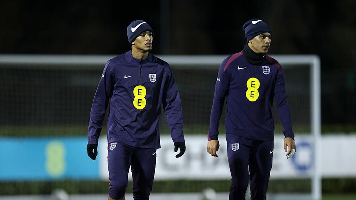 **Silakan Bersaing, Bellingham dan Rogers!** Pertarungan Gelandang Timnas Inggris Berlanjut