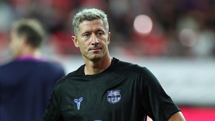 Lewandowski Tepis Rumor Mau Pergi di Januari, Klub Ini Pastikan Kontraknya Aman!