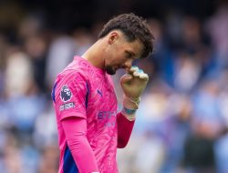 Donnarumma Tetap, James Trafford Ingin Hengkang dari Manchester City