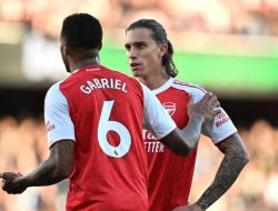 Arsenal Bernasib Buruk, Cedera Calafiori dan Gabriel Mengguncang Strategi Taktis!