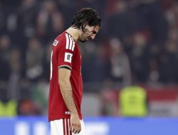 [Tajuk Utama: Gestur Tangis Szabolcs Szalay yang Mengejutkan Dunia Bola]