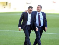 “Xavi vs. Laporta: Pertarungan Kekuasaan di Pemilihan Presiden Barca”