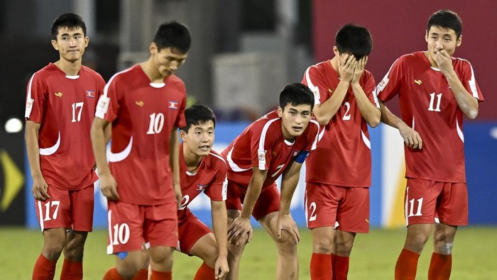 [Viral 'Salam Pukul' Timnas Korut U-17 ke Jepang di Piala Dunia: Reaksi Mengejutkan! ]