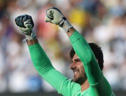 “Ada Casillas, Courtois Meragukan Statusnya sebagai Kiper Terbaik Madrid”