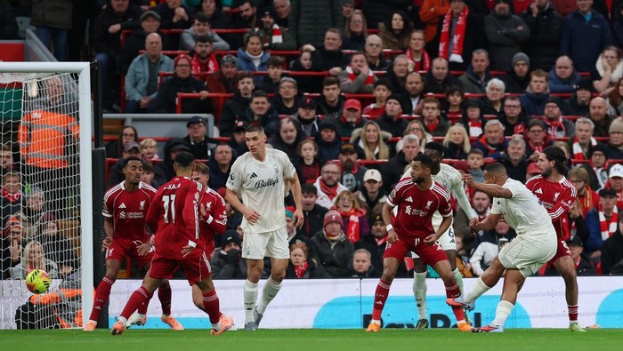 **Babak I Selesai, Liverpool Tertinggal 0-1 dari Forest: Gol Murillo Memainkan Peran Kunci**