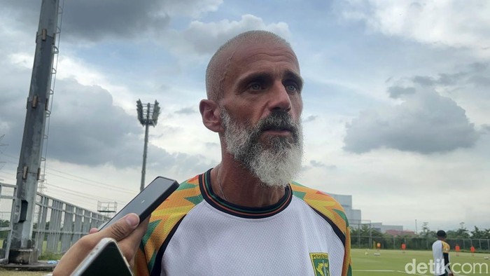 Persebaya Pecat Eduardo Perez, Langkah Ekstrim usai Hasil Imbang Melawan Arema