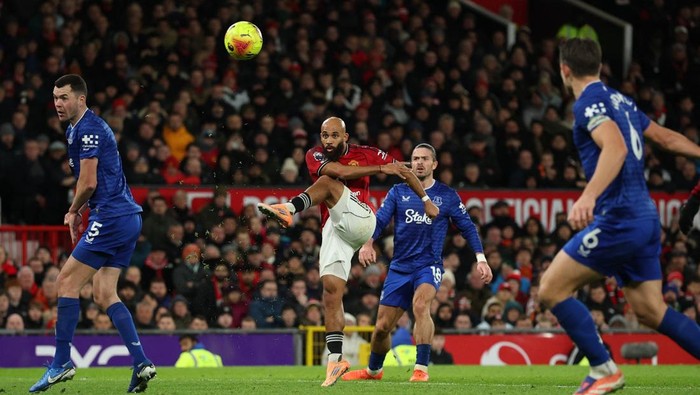 **Amorim Frustrasi, MU Kandas dihadapan Everton 10 Pemain**