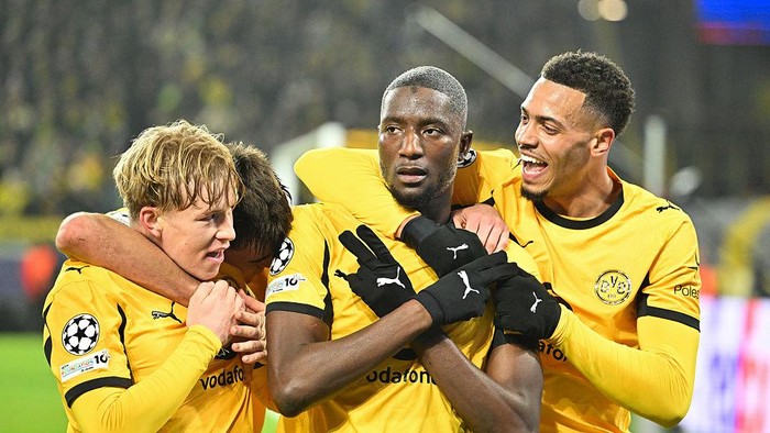 **Dortmund Vs Villarreal: Die Borussen Pesta Gol dengan Skor 4-0 di Liga Champions**