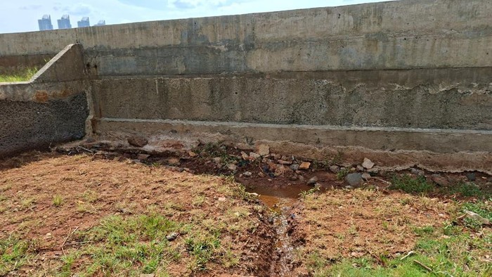 Tanggul Pantai Mutiara Retak, Dinas SDA DKI Akan Bangun NCICD