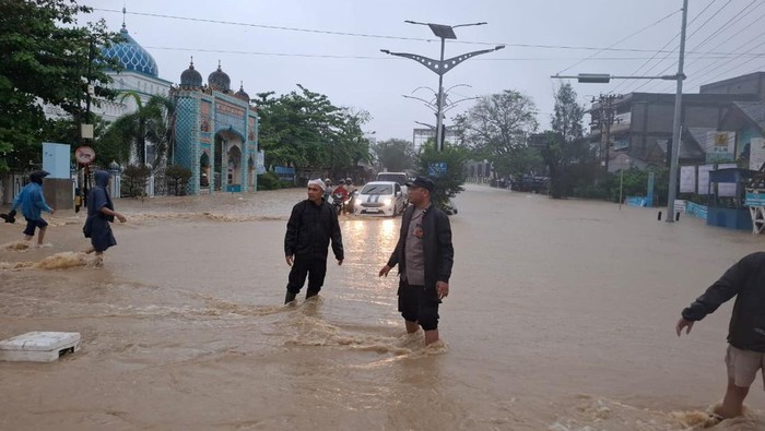 Banjir Menerjang Aceh Utara, Evakuasi Darurat Pasien PIM Dilakukan!