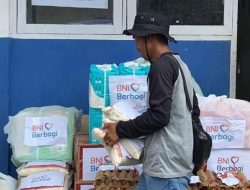 **BNI Bergerak Cepat, Salurkan Bantuan Darurat bagi Korban Banjir di Padang & Sibolga**