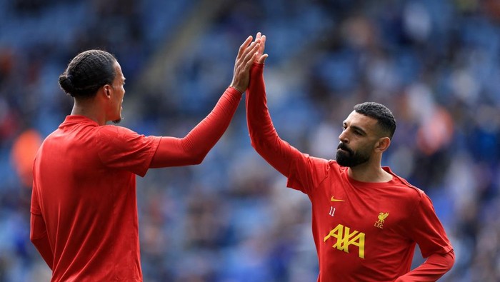 **Carragher Menilai Trio Liverpool - Alisson, Salah, Van Dijk - Sudah Tidak Mampu Gendong Tim Lagi**