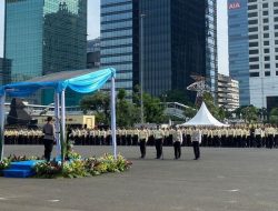 Kapolda Metro Jaya Berikan Penghargaan kepada 4 Satpam yang Gagalkan aksi Maling Berpistol