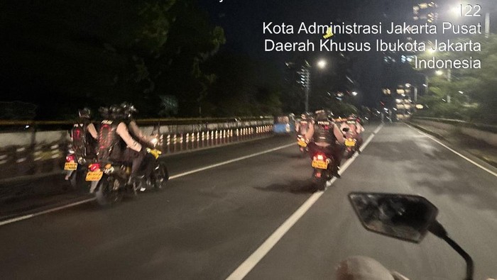 3 Pria di Jaktim Dikagetapi Polisi saat Pakai Sabu, Reaksi Mereka Bikin Heboh!