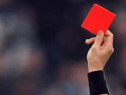 Kacau! Laga di Bolivia Berakhir Ricuh dengan 17 Kartu Merah: Kiamat di Lapangan?